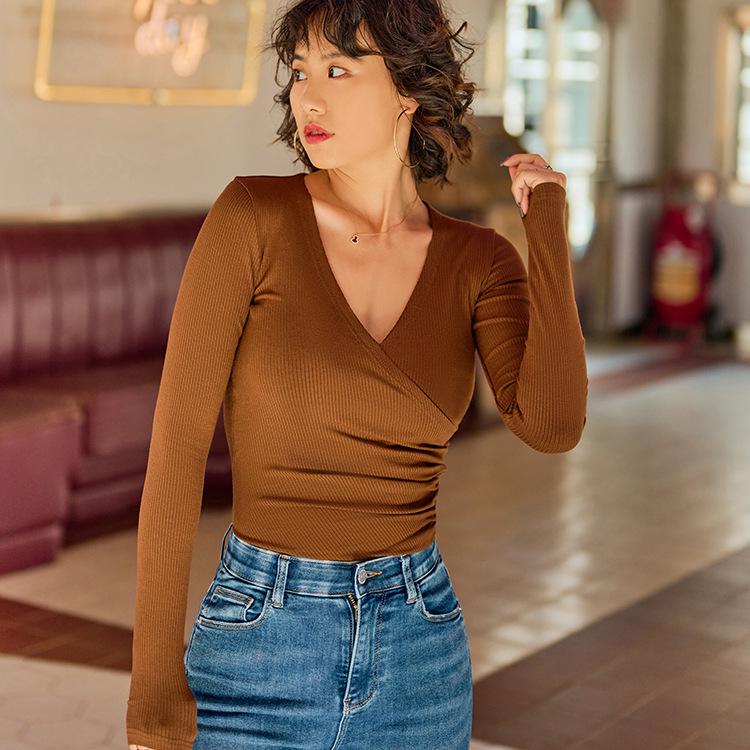 

Плиссированный топ для йоги с длинными рукавами и V-образным вырезом — облегающий крой для тренировок осенью/зимой Small