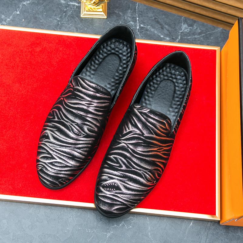 New Luxury Designer Men's Charm Patent Leather Slip On Shoes Male Formal Wedding Prom Dress Homecoming Sapatos Tenis Masculino