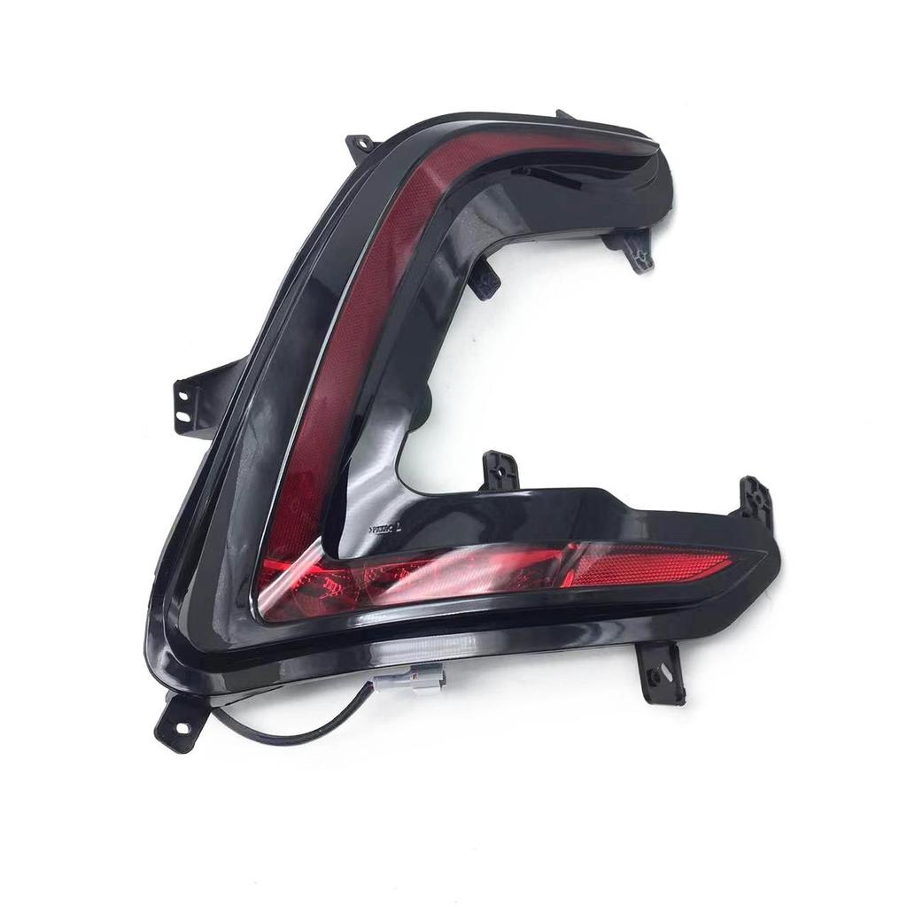 Compatible BAIC EU5 Rear Taillight Assembly: R500/R550 Taillight Cover, Rear Bumper Light, Fog Light, and Brake Light.