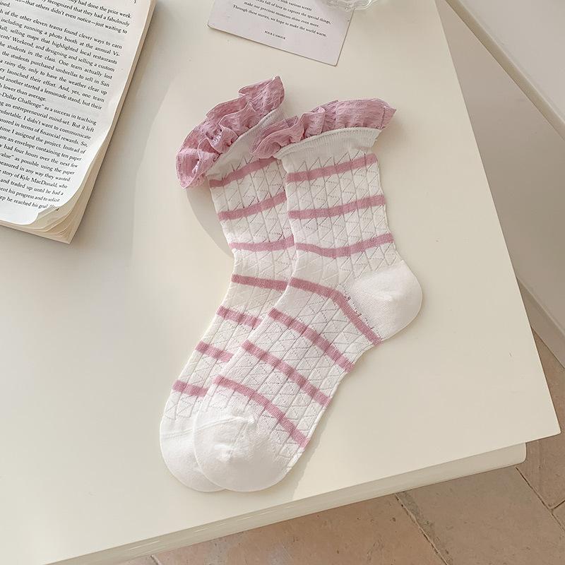 Female Summer Thin Model Breathable Mesh Simple Stripe Sweet Lace In The Tube Pile Socks