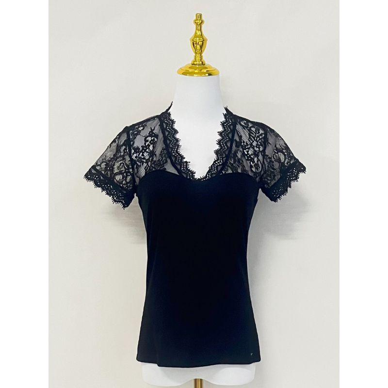 

Women s French Style V-neck Lace Patchwork Short-Sleeved T-shirt Fashionable Stylish Pure Color Small Shirt with Lace Inner Wear Outer Wear Tops Apricot (slight flaw) XS code