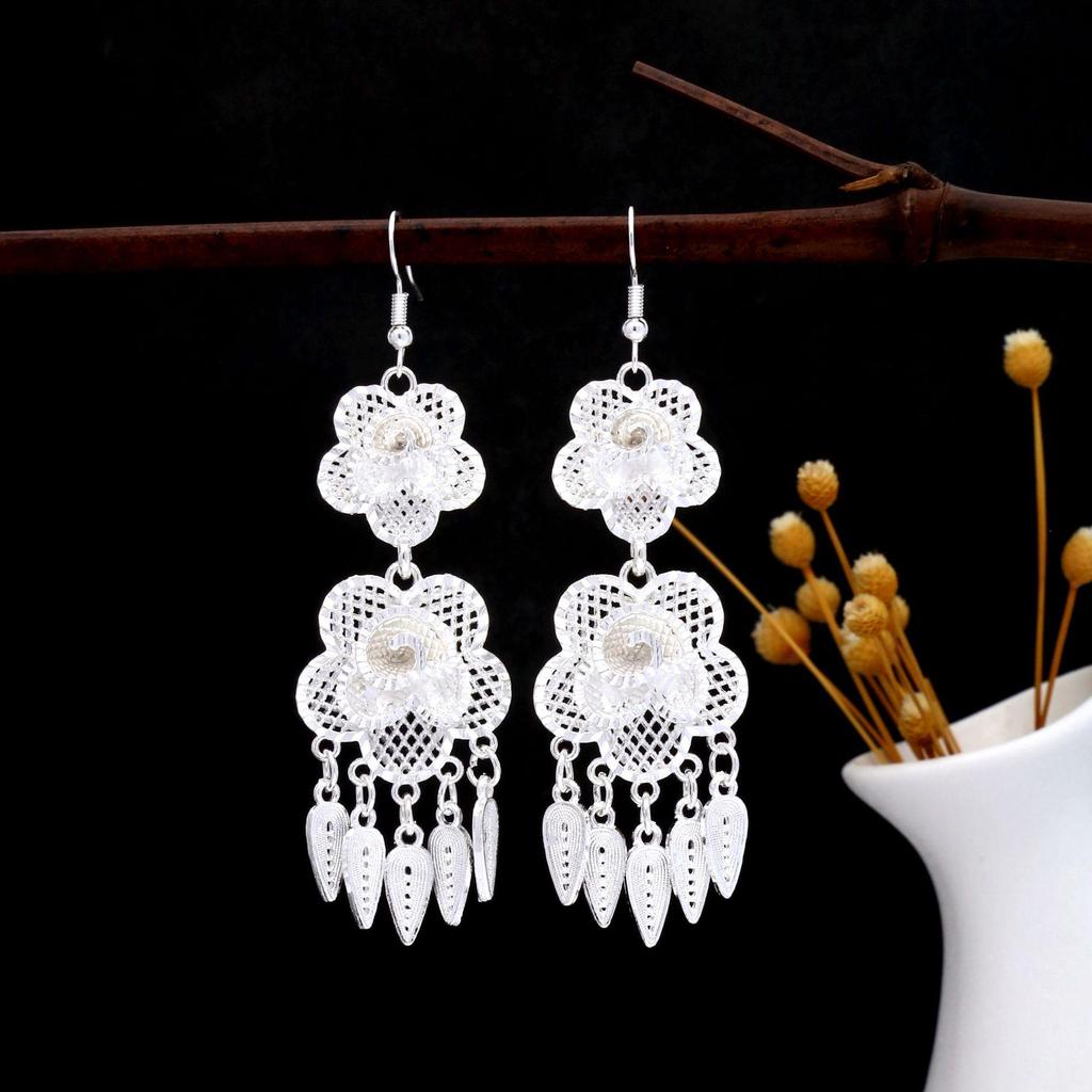 Orecchini con nappe in argento Miao: Stile Etnico, Esagerazione alla Moda, Design di Lusso Leggero