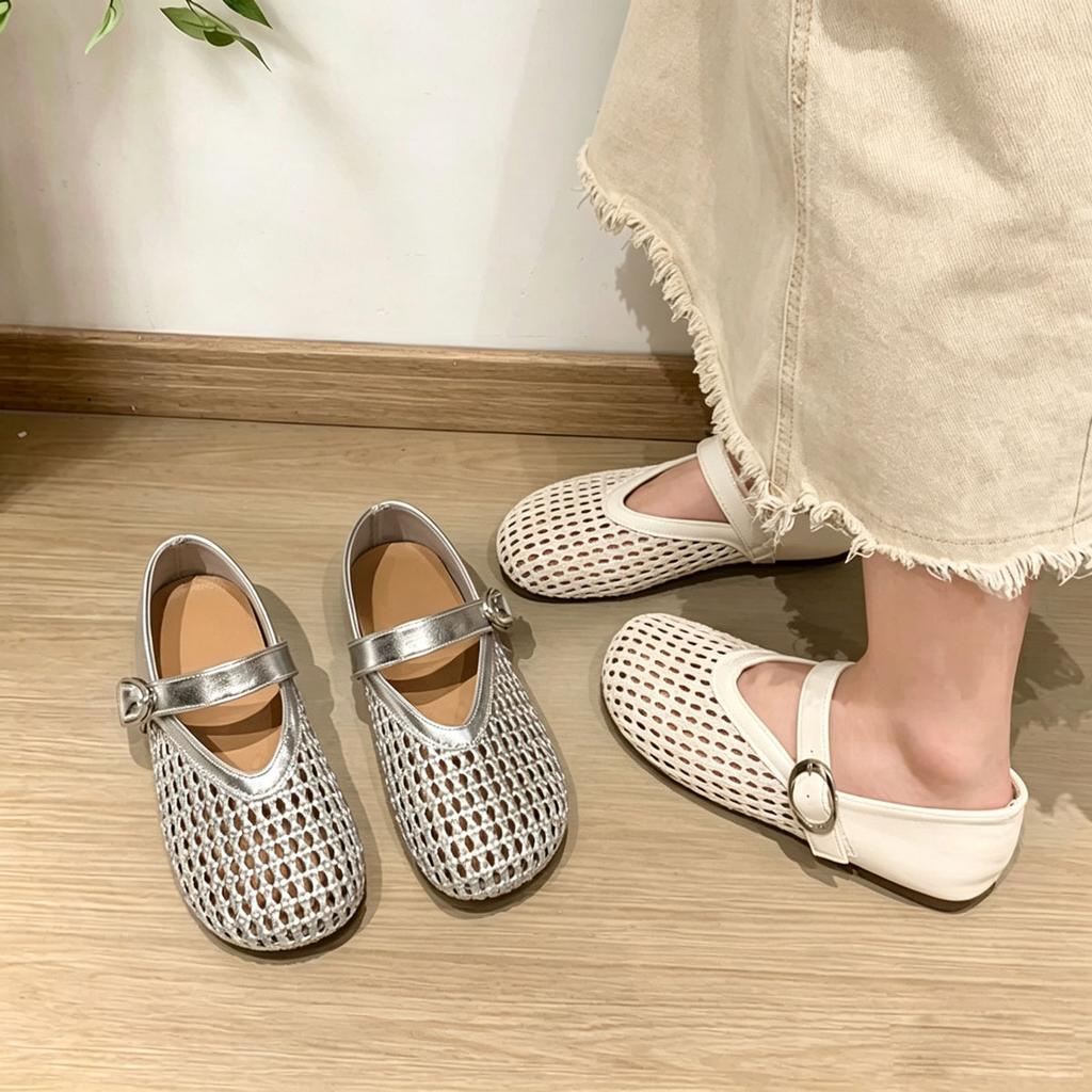 Girls Leather Mary Jane Shoes Spring Soft Sole Princess Shoes Breathable Hollow Casual Sandals for Summer Outdoor Wear