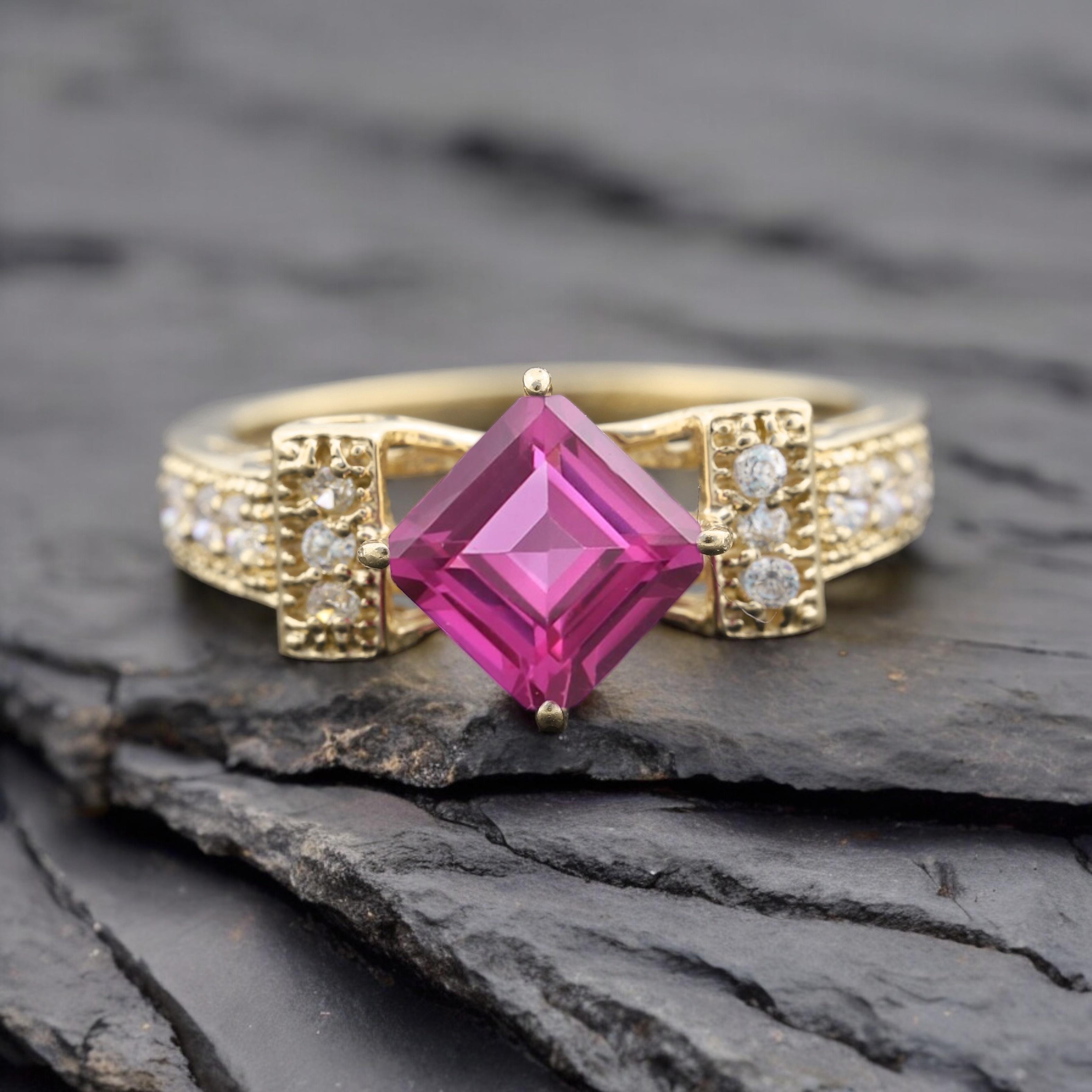 

Кольцо с розовым сапфиром огранки «принцесса», винтажное помолвочное кольцо с покрытием из розового золота и бриллиантовыми акцентами, украшение в стиле ар-деко для женщин Q розовый