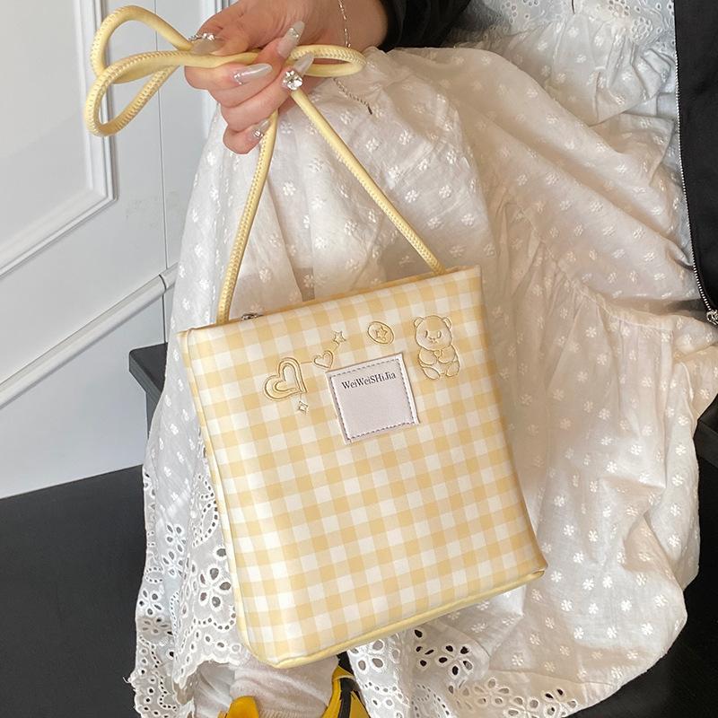 Summer popular Korean niche ins sweet style pattern small bag casual commuting versatile simple messenger women's bag