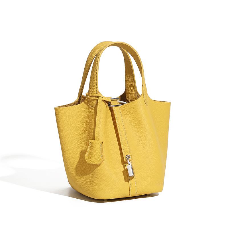 Bags New bucket bags Vegetable baskets Women's bags Leather handbags Bridal wedding bags Premium sense