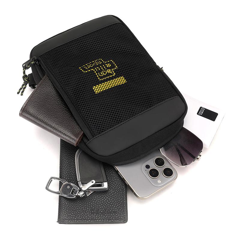 Men's Chest Bag Outdoor Sports Shoulder Bag Waterproof Lightweight Outdoor Crossbody Bag
