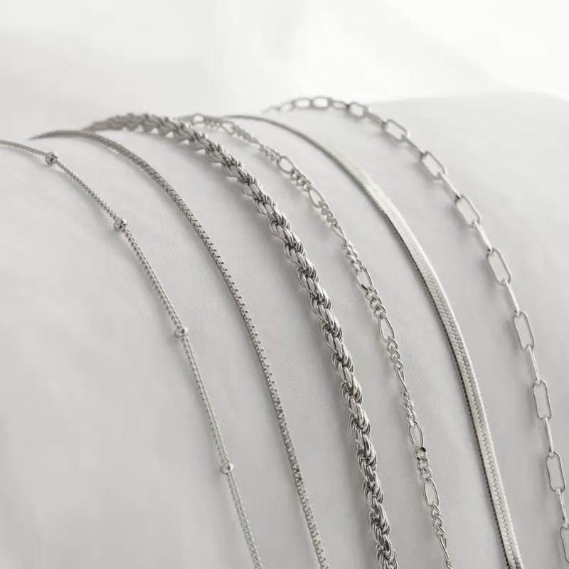 New Women's Fashion Bracelet Set, Fashion Chain, Paper Clip, Multi-layer Stacked Bracelet, Anklet.