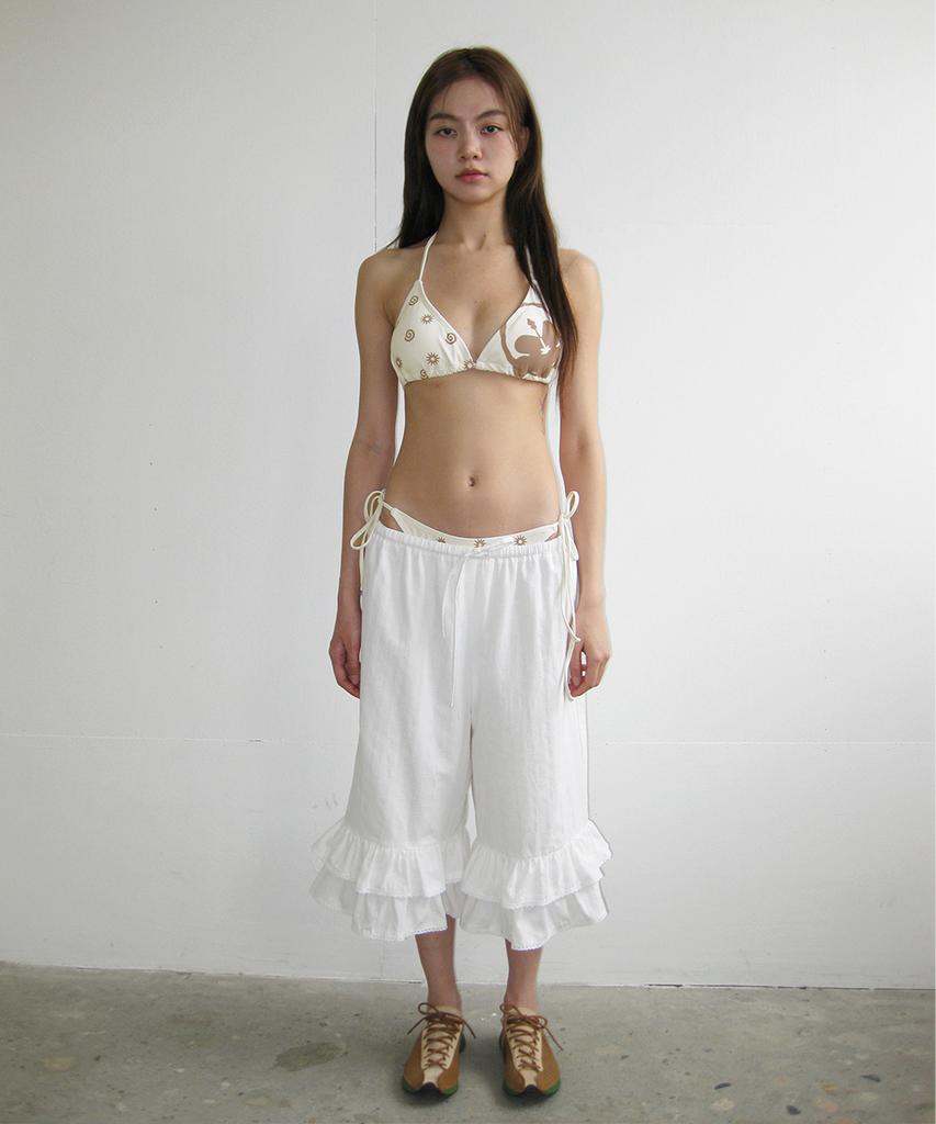 PISCESS Lace Frill Capri Pants_Ivory
