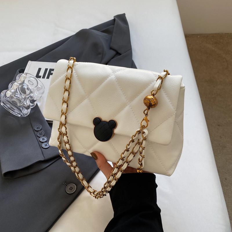 

New Arrival Ladies Fashion Quilted Chain Bag 2023 Winter Simple Crossbody Bag білий