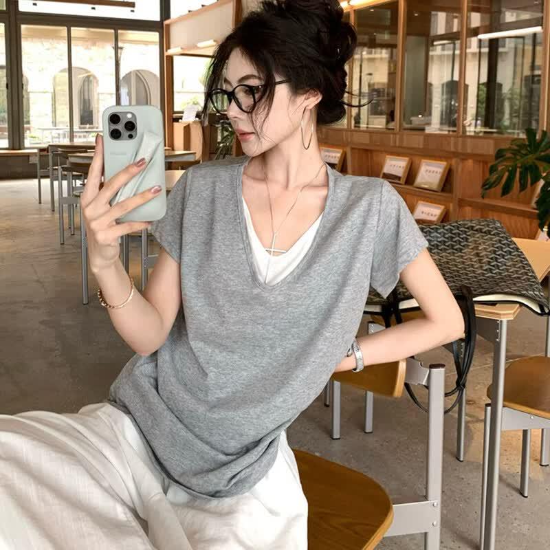 YUZHAOLIN Women s Loose Fit Faux Two-Piece V-Neck Short Sleeve T-Shirt M