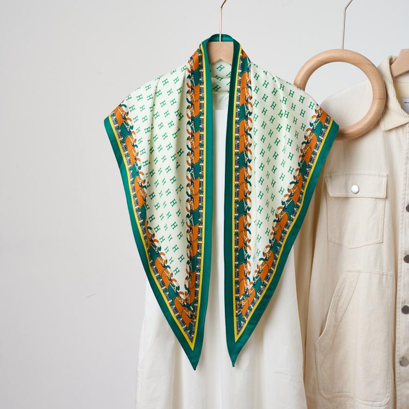 Summer Atmosphere Wearing Headscarf Twill Silk Simulation Silk Cool Diagonal Scarf Cashew Print Women's Triangle Silk Scarf