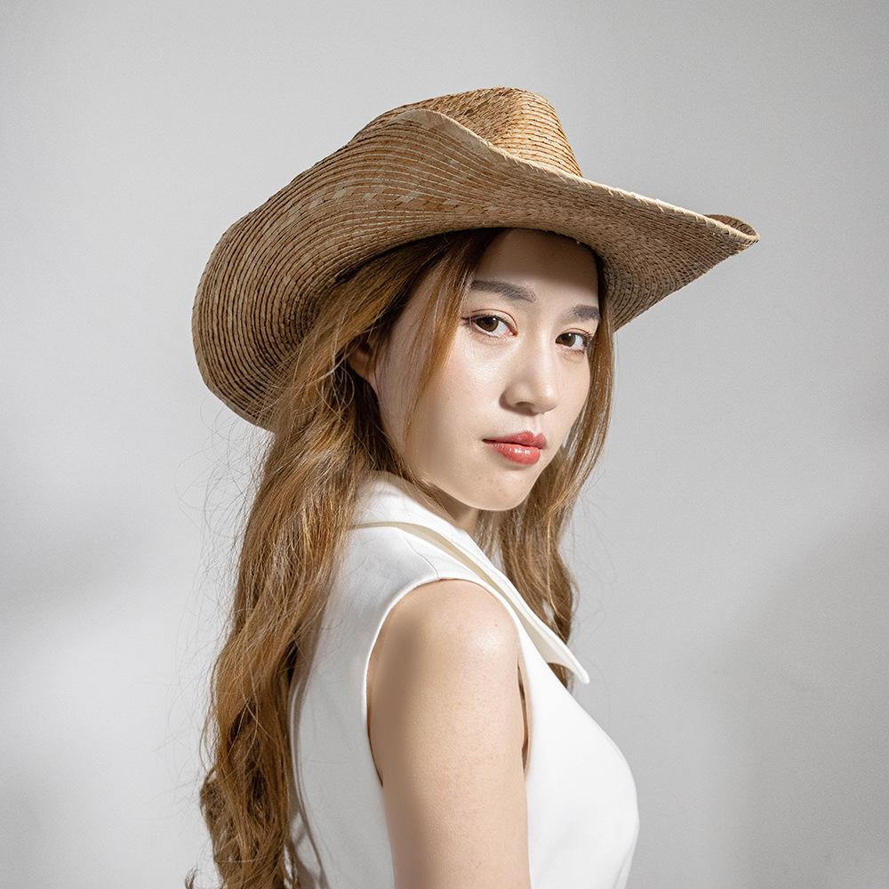 Chapeau de cowboy à feuille de palmier Chapeau de paille de voyage Tressé à la main Grand bord Style décontracté Mode Polyvalent