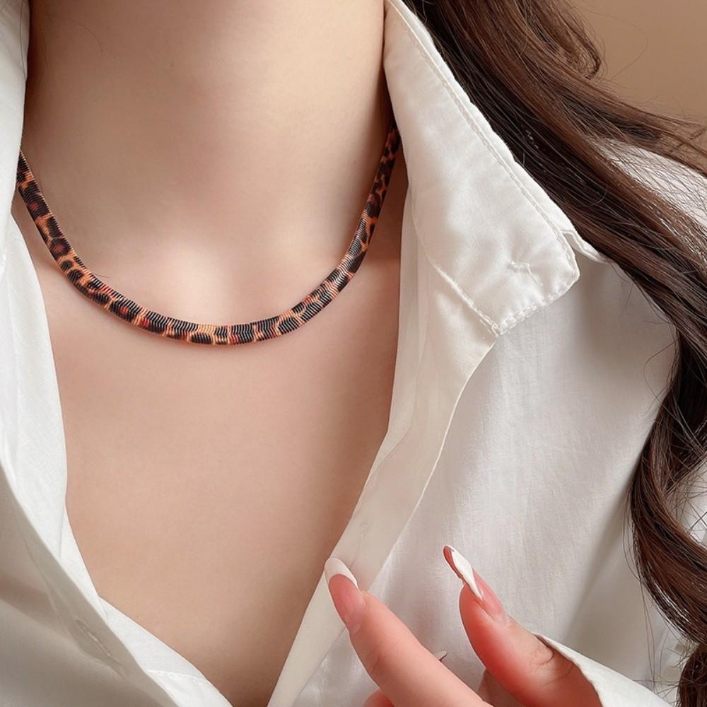 Leopard Print Leopard Print Snake Chain Uniquely Designed Choker Vintage-Style Necklace Creative Versatile
