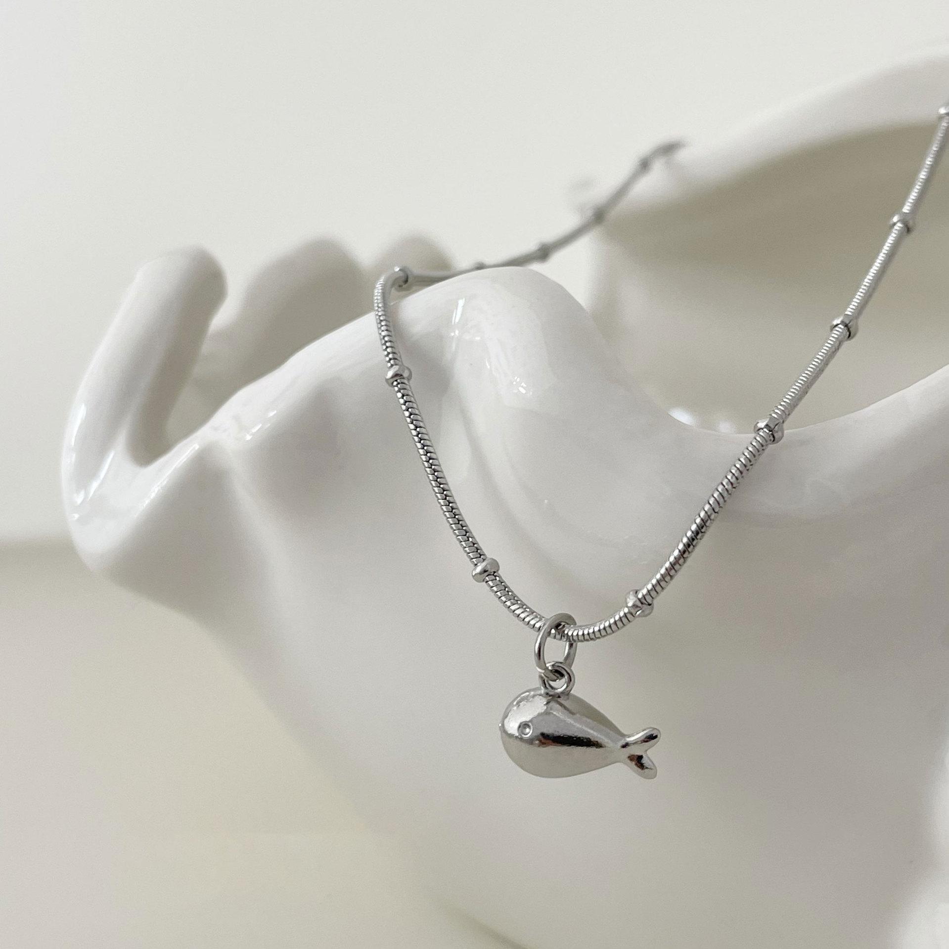 

Chic Mini Dolphin Necklace, Colorfast Titanium Steel, Adorable Fish Design, Simple & Versatile Clavicle Chain for Women