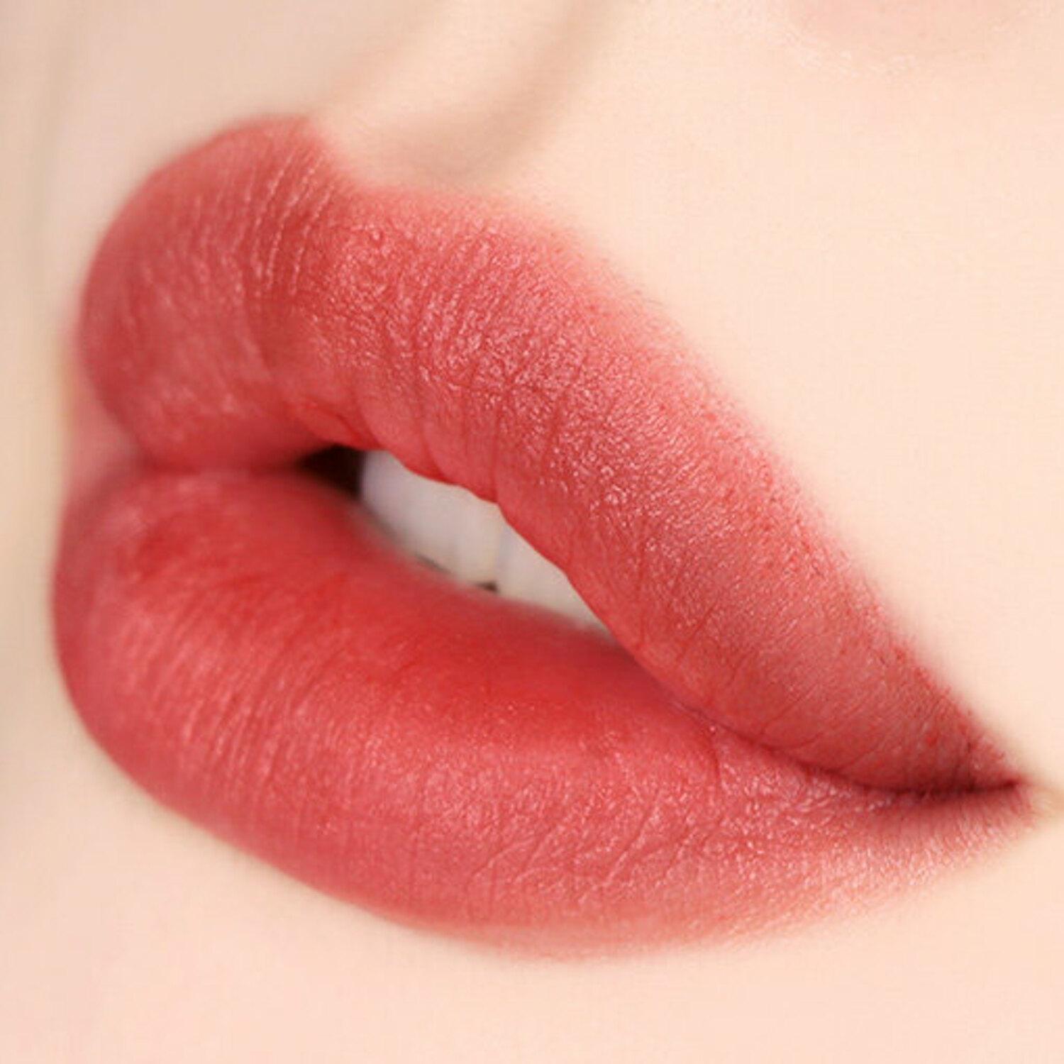 

athe Authetic Airy бальзам для губ 3,3 г #04 CIHLLI