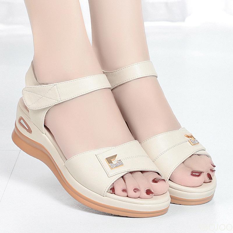 Fashion Casual Women Anti-slipFlat Shoes 2025 New Summer Women Fashionable Versatile Sandals Female Wedges Sandals Soft Sole Shoes