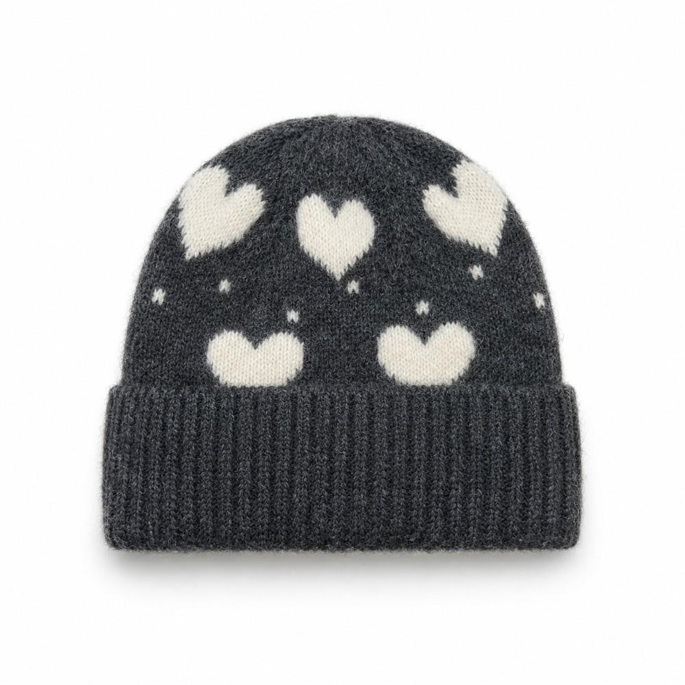 Polyester Knitted Beanie Hat Heart Pattern Earflap Beanie Daily Wear