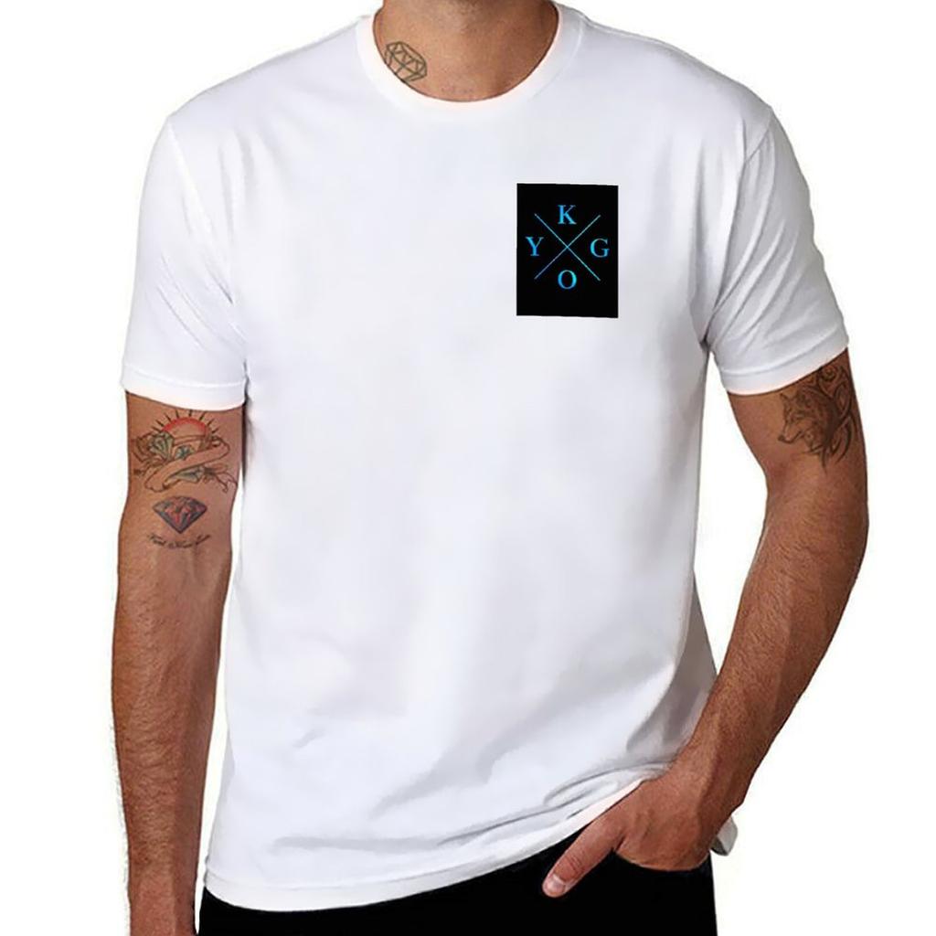T-shirt basic con logo Kygo, tinta unita, roba anime, magliette da uomo Fruit of the Loom