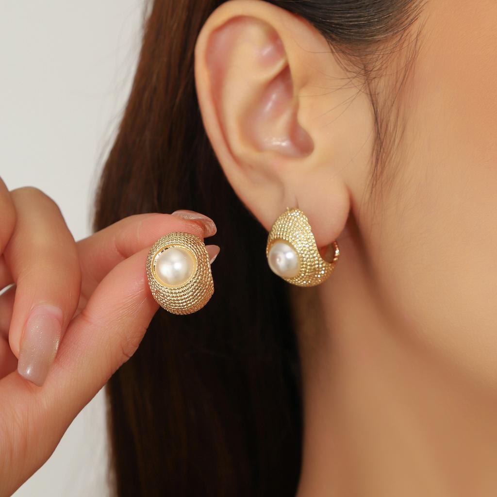 CARLIDANA French Design Stainless Steel Gold Plated U Pearl Bow Flower Earrings for Women's Fashion High Quality Luxury Jewelry