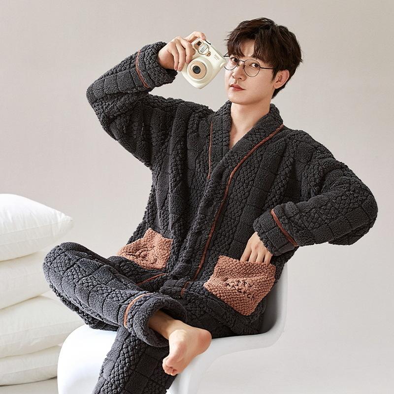 Women's Winter Long Sleeve Day V-neck Korean Version of Coral Velvet Couple Pajamas Cute Cartoon and Velvet Home Suit