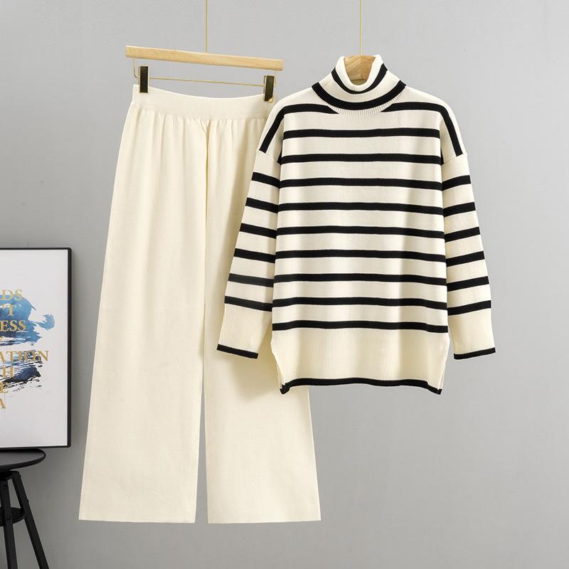 

A New Autumn and Winter Collection of Women s Loose and Versatile Top with Contrasting Color Stripes and High-neck Sweaters, Wide-leg Pants One size абрикосовий