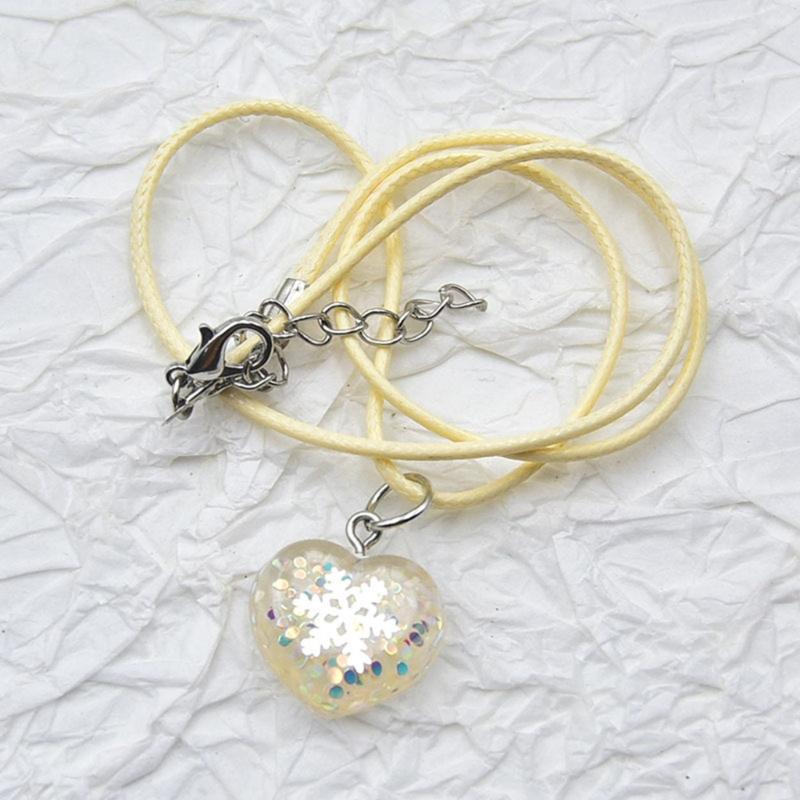 Fashion Acrylic Heart Pendant Necklaces for Women Hot Girls Snowflake Necklace