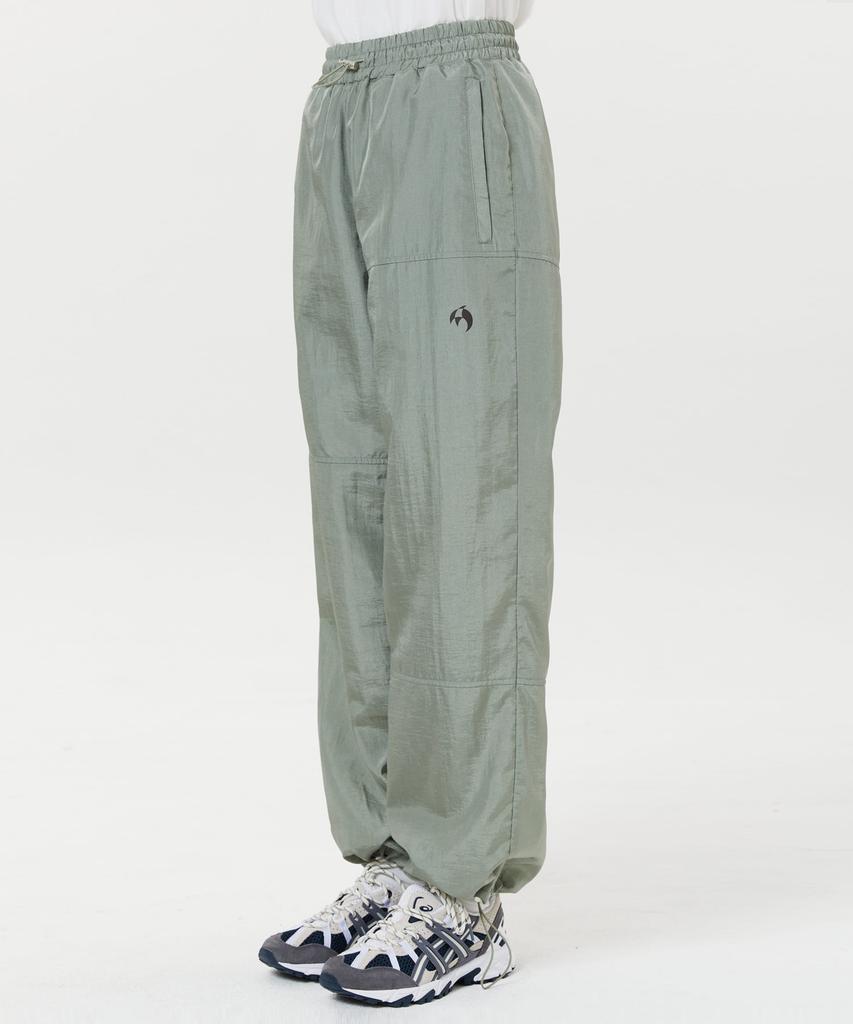 WAIKEI Nylon Wide Track Pants Mint
