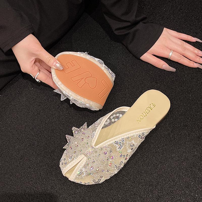 Fashion Rubber Slippers Cover Toe Shoes Glitter Slides Slipers Women Fashion Flat Jelly 2025 Luxury Crystal Female Shoes Womens Slippers