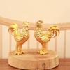 1 Stück Legierung Hahn Figur Aufwendige Goldene Federn Heimdeko Büro Geschenk Tischschmuck Teetier