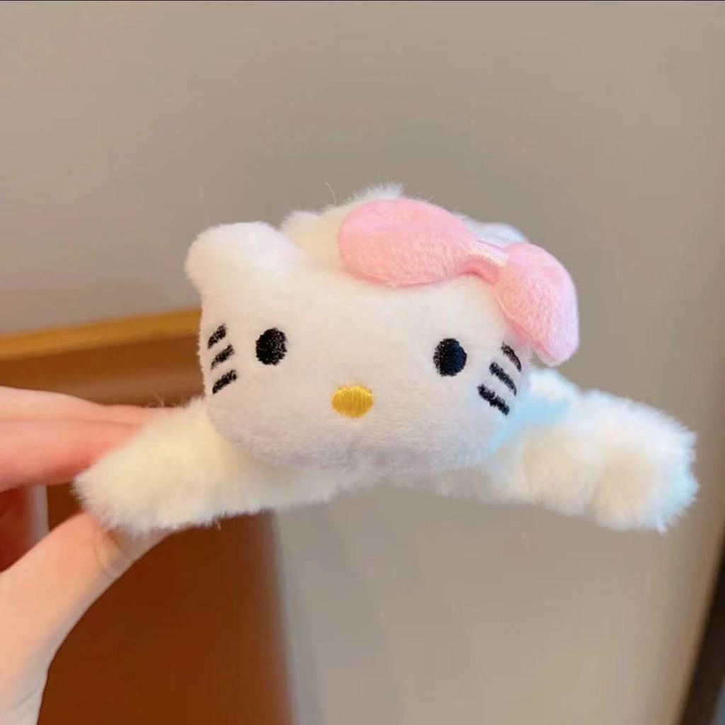 Women's Plush Cartoon Shark & Bear Hair Clips - Autumn & Winter Collection