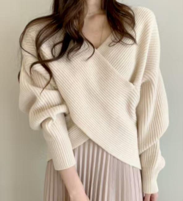Women's Korean Style Cross V-Neck Sweater - Plain Color, Loose Design, Long Sleeve Knitwear for Autumn/Winter 2026.