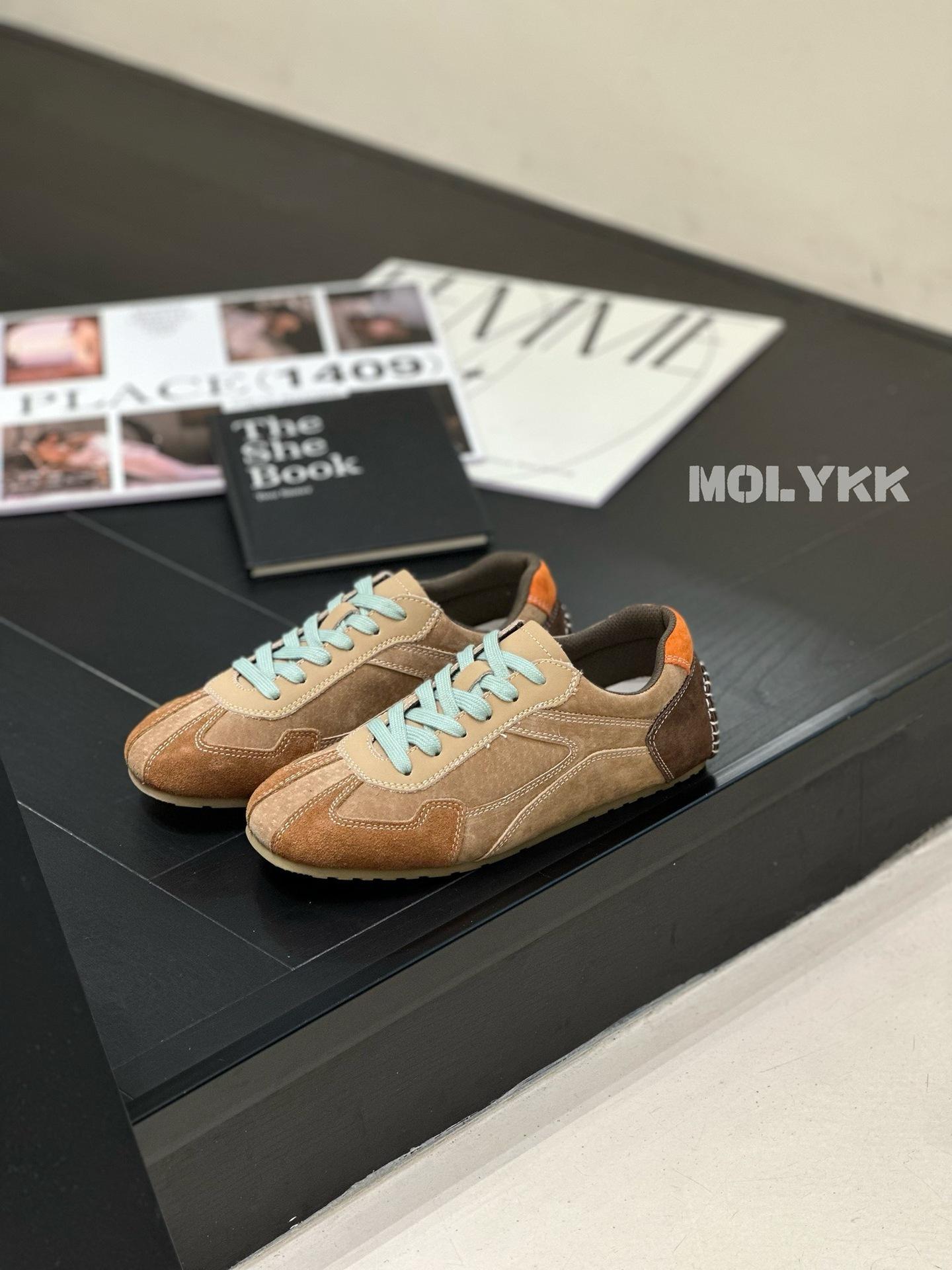 

Retro niche women s tide early autumn new color matching leather flat-bottomed casual sports shoes 40 коричневий
