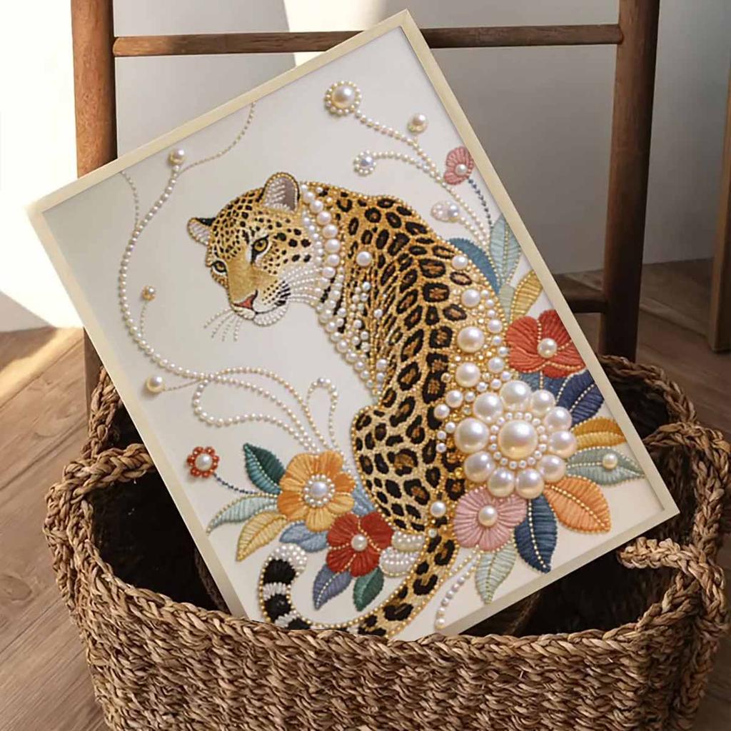 Crystal Pearl Painting 5D DIY Frame Decoration Painting Leopard Home Wall Decoration Transparent Pearl Gemstone Painting Picture Art Crafts