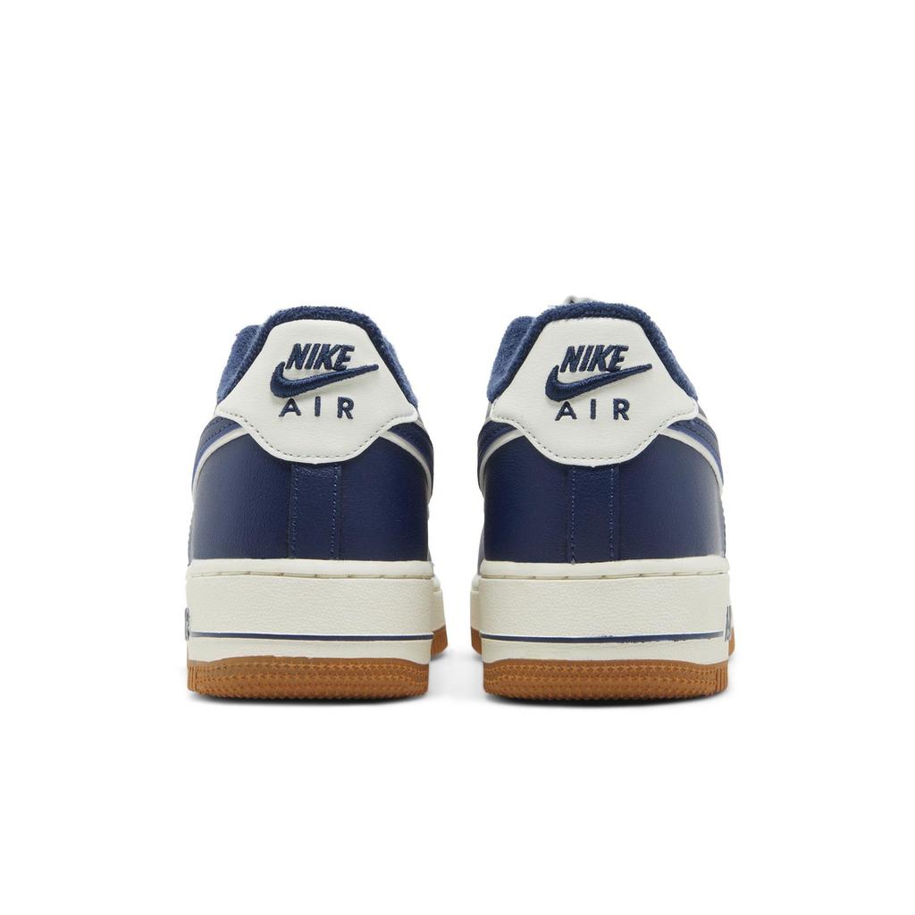 Nike Air Force 1 LV8 3 Grade School 'College Pack - Midnight Navy' (Unisex) Sail / Gum Medium Brown / Midnight Navy Kids' Skateboarding Shoes