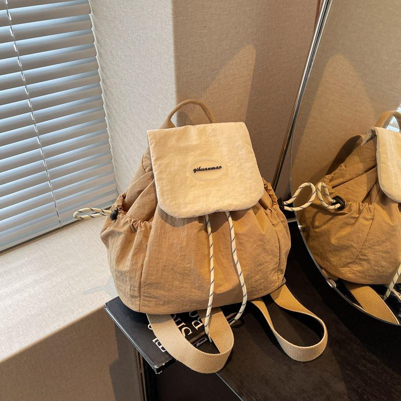 

Простая нейлоновая тканевая сумка женский новый повседневный универсальный рюкзак студенческий рюкзак для поездок дорожная сумка хаки