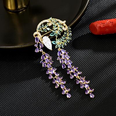 Women's Light Luxury Design Elegant Tassel Wisteria Flower Brooch Fashionable Versatile Niche Design Sense Brooch
