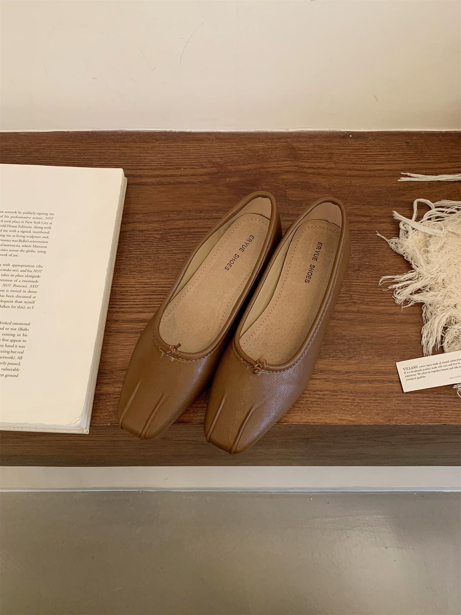 

Весна 2025 Новые Слипоны Уличный Повседневный Комфорт Базовые Туфли На Каблуке Ретро Мэри Джейн Повседневные Лоферы Мюли Женские Балетки 39 кофейный