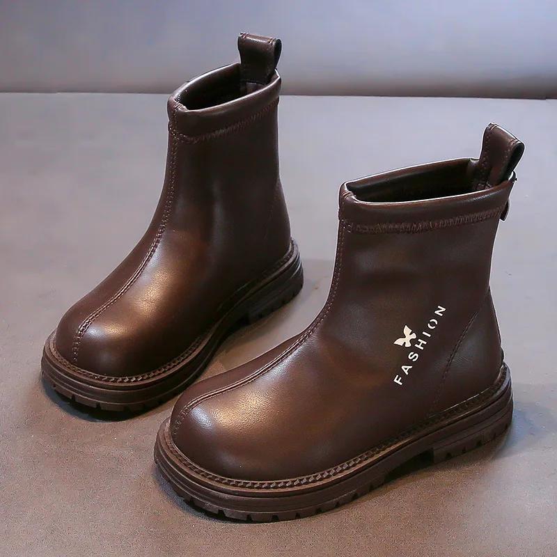 

Короткие ботиночки для девочек, милые детские ботиночки из искусственной кожи, толстая мягкая подошва, 2024, новые модные ботильоны с молнией сзади для детей 26 коричневый