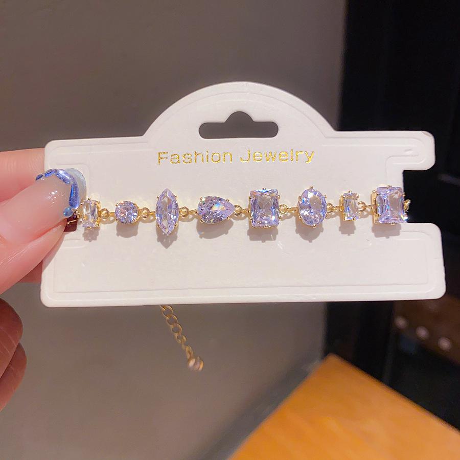 

Dopamine Zircon Heart Oval Bracelet: Fresh, Sweet, Versatile Fashion Bangle with Light Luxury High-End Jewelry for Women