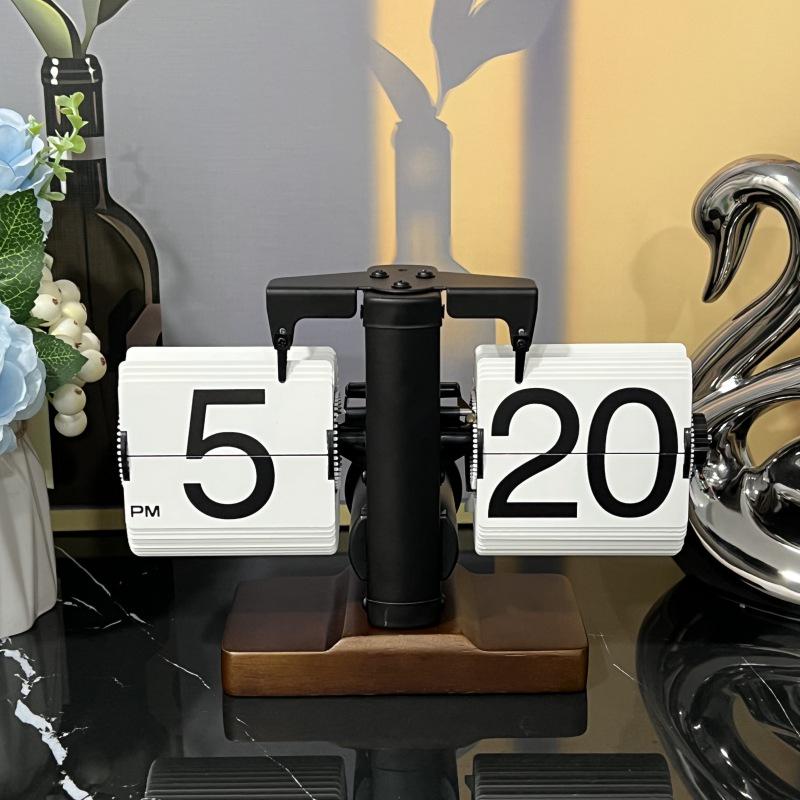European Retro Flip Clock: Simple Desktop & Wall Design