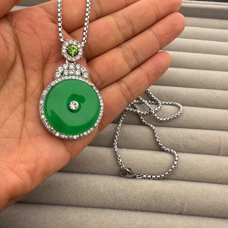Elegant Women's High-Quality Imitation Chalcedony Pendant Necklace - Jade Green Ping'an Pai, High Ice Jade Inlaid Design