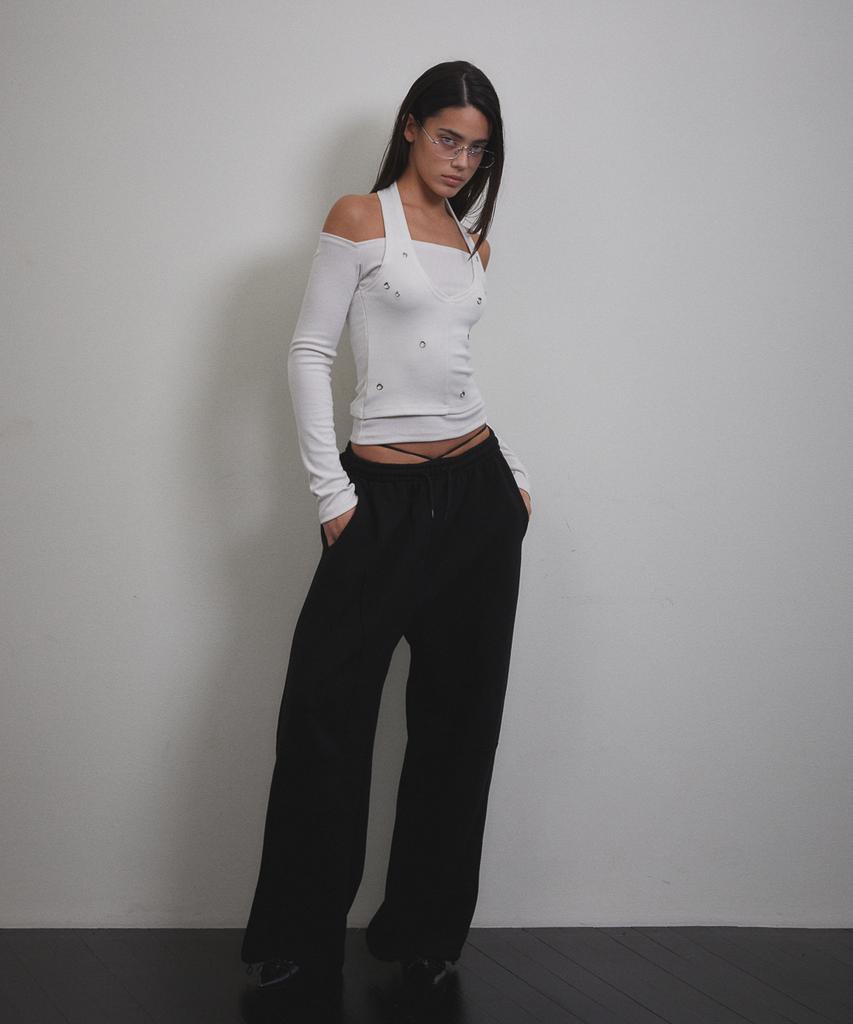 Bunteu Eyelet Halter Long Sleeve (Ivory)