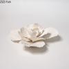 Elegant Vit Porslin Pion Blomma Skulptur Skrivbordsdekoration Minimalistisk Konstverk Pion Blomma Ornament Rum Estetisk Dekor