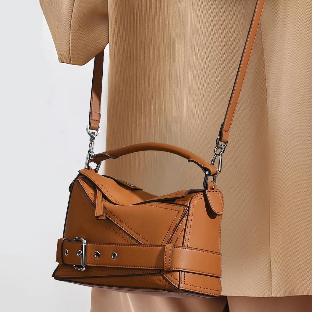 2025 Autumn Geometric Cowhide Crossbody Biker Bag - Large Capacity Genuine Leather Handbag for Women