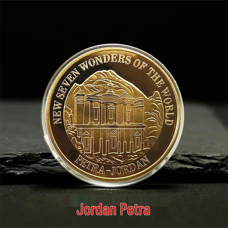 Commemorative Coin: New Seven Wonders - Pyramid, Great Wall, Taj Mahal, Colosseum Medal