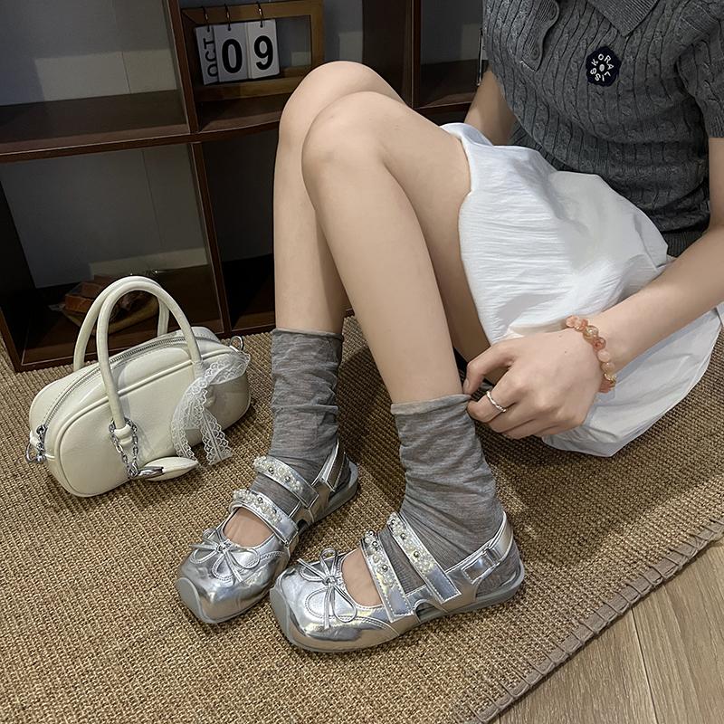 

Fashion Ladies Shoes 2025 New Closed Toe Women s Sandals Fashion Butterfly-knot Dress New Crystal String Bead Best Seller Flat Sandals 35 серебряный