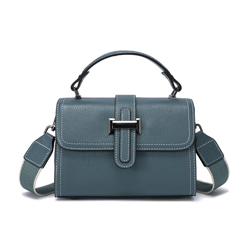 Small Bag Women's First Layer Cowhide Messenger Bag Women's Bag Versatile Shoulder Bag Portable Small Square Bag