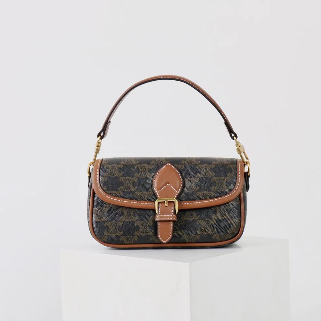 Women's Arc de Triomphe Leather Underarm Baguette Bag - Pre-owned 2025 Model