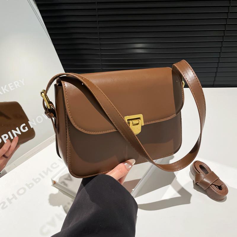 Temperament bag women's 2025 new versatile fashion simple messenger bag retro foreign style one shoulder women's small square bag tide
